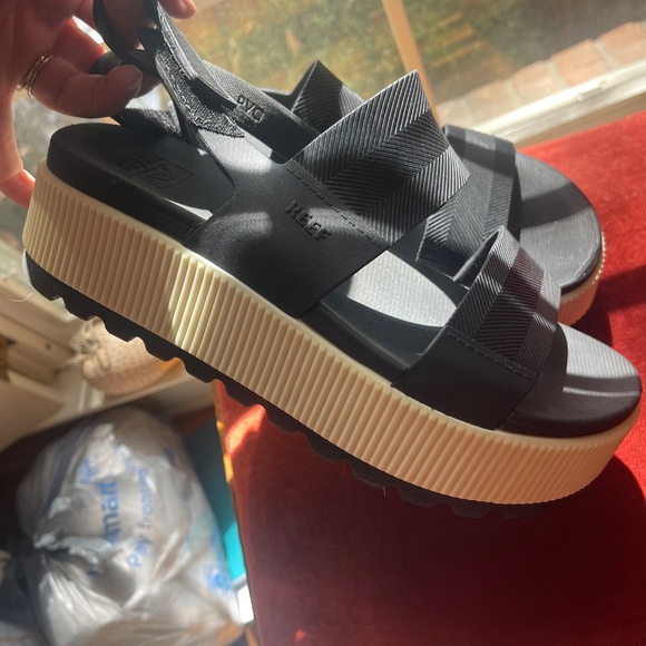 Reef Water Vista Higher Sandals - Picture 4 of 7